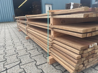 Ca. 75x Guyana Teak latten geschaafd, 20x40mm, lengte  34/300cm, 41/40